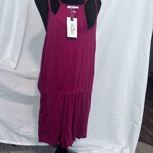 MISFAY Women's Red Sleeveless Romper Size XL - New with Tags